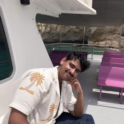 Parv, APD Tutors co-founder and Chemistry and Further Maths tutor